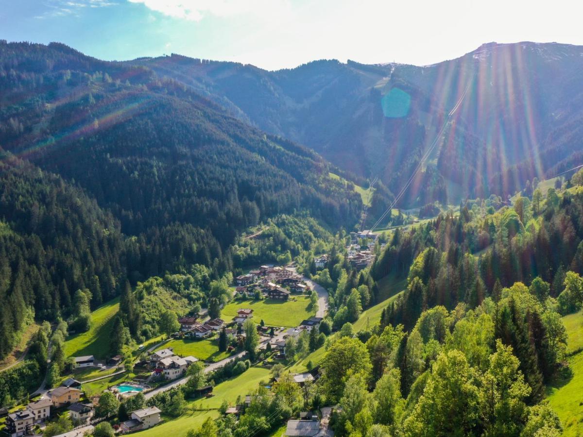 Der Sonnberg Alpinlodges - Apartments Mit Seeblick, Privater Sauna Und Self Check-In 滨湖采尔 外观 照片