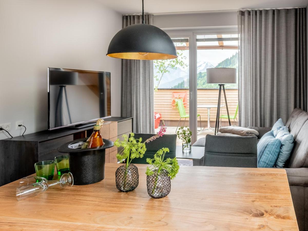 Der Sonnberg Alpinlodges - Apartments Mit Seeblick, Privater Sauna Und Self Check-In 滨湖采尔 外观 照片