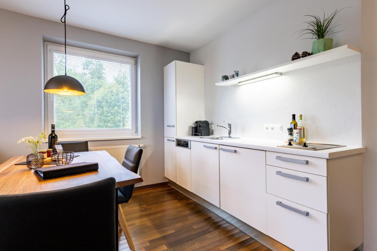 Der Sonnberg Alpinlodges - Apartments Mit Seeblick, Privater Sauna Und Self Check-In 滨湖采尔 外观 照片