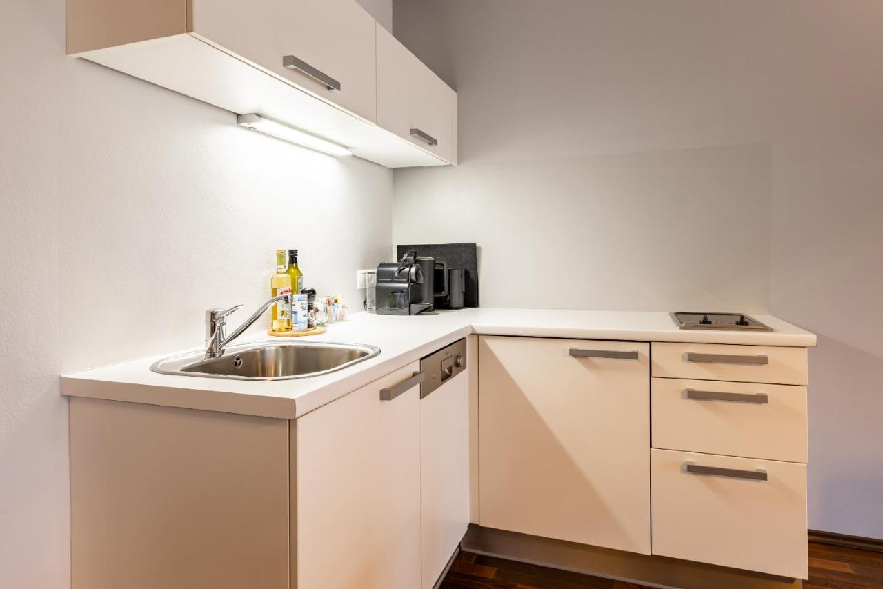 Der Sonnberg Alpinlodges - Apartments Mit Seeblick, Privater Sauna Und Self Check-In 滨湖采尔 外观 照片