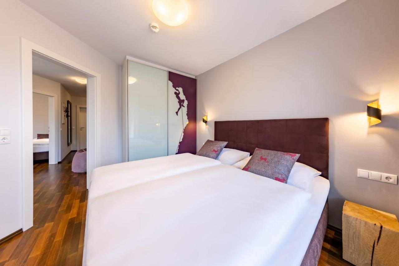 Der Sonnberg Alpinlodges - Apartments Mit Seeblick, Privater Sauna Und Self Check-In 滨湖采尔 外观 照片
