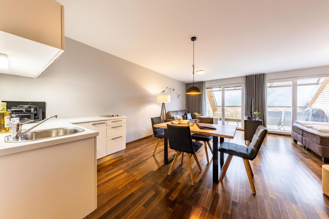 Der Sonnberg Alpinlodges - Apartments Mit Seeblick, Privater Sauna Und Self Check-In 滨湖采尔 外观 照片