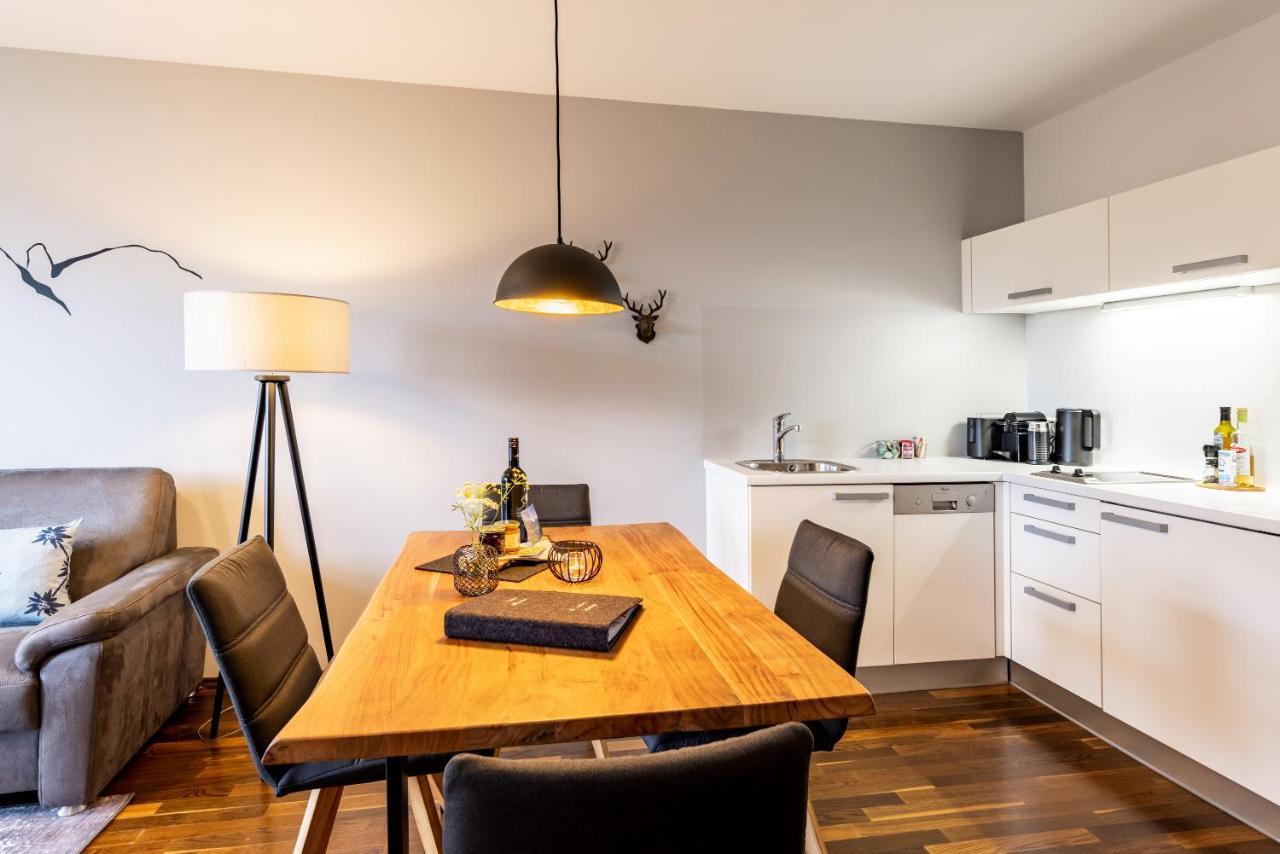 Der Sonnberg Alpinlodges - Apartments Mit Seeblick, Privater Sauna Und Self Check-In 滨湖采尔 外观 照片