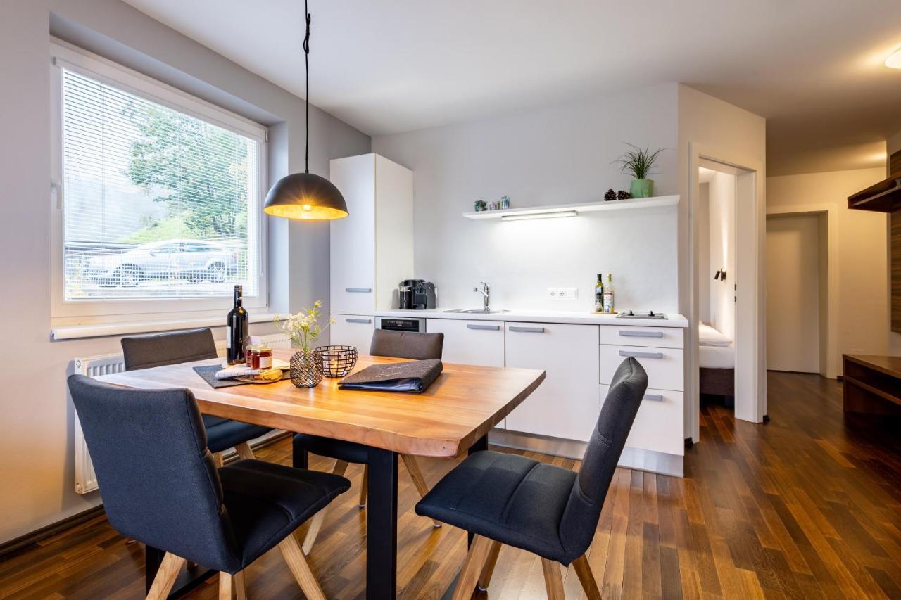 Der Sonnberg Alpinlodges - Apartments Mit Seeblick, Privater Sauna Und Self Check-In 滨湖采尔 外观 照片